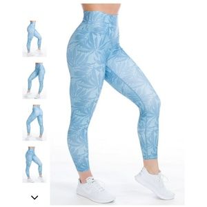 Ptula Desa'ree II swift leggings